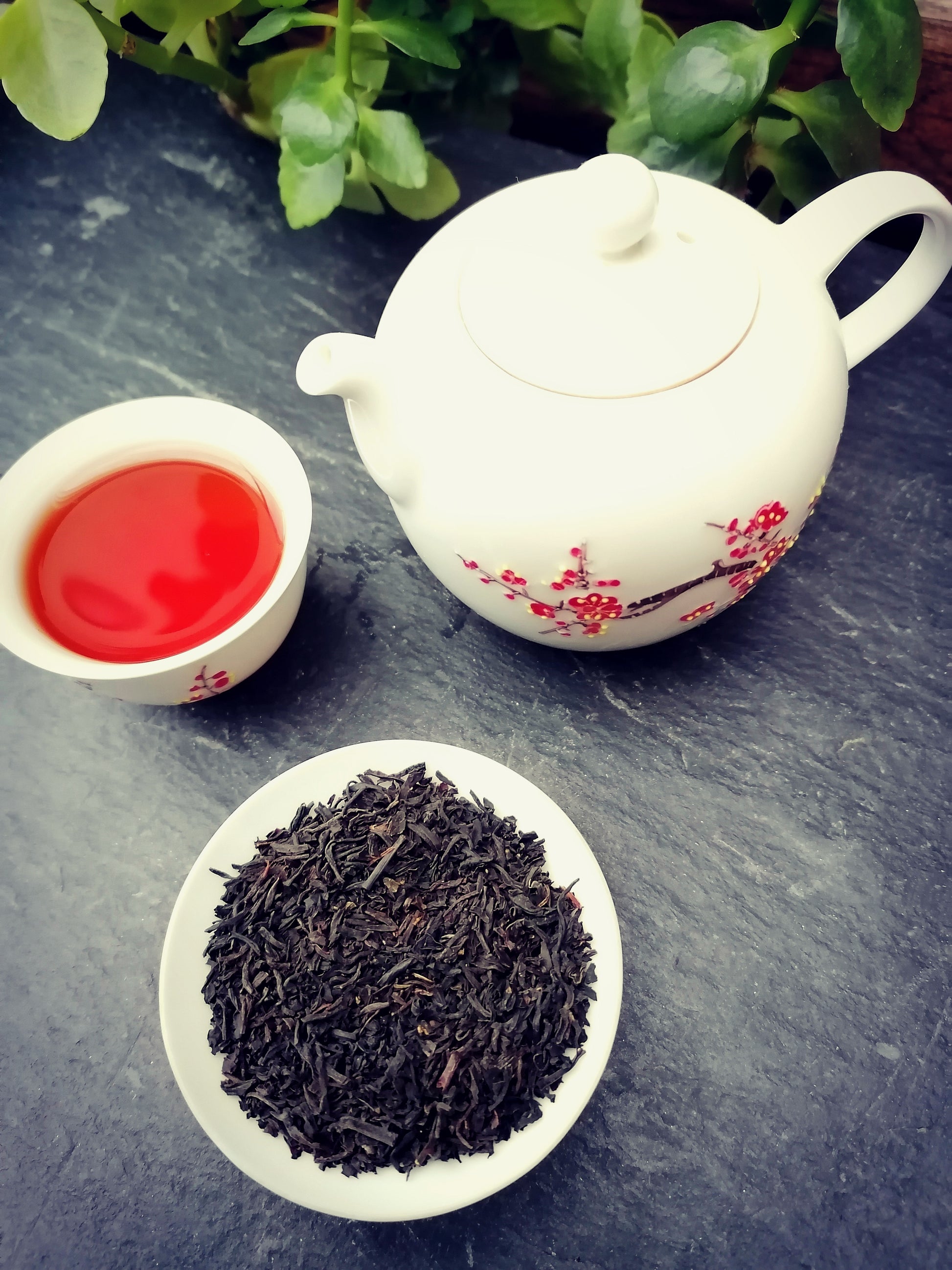 Keemun Qimen Black Tea with Teapot
